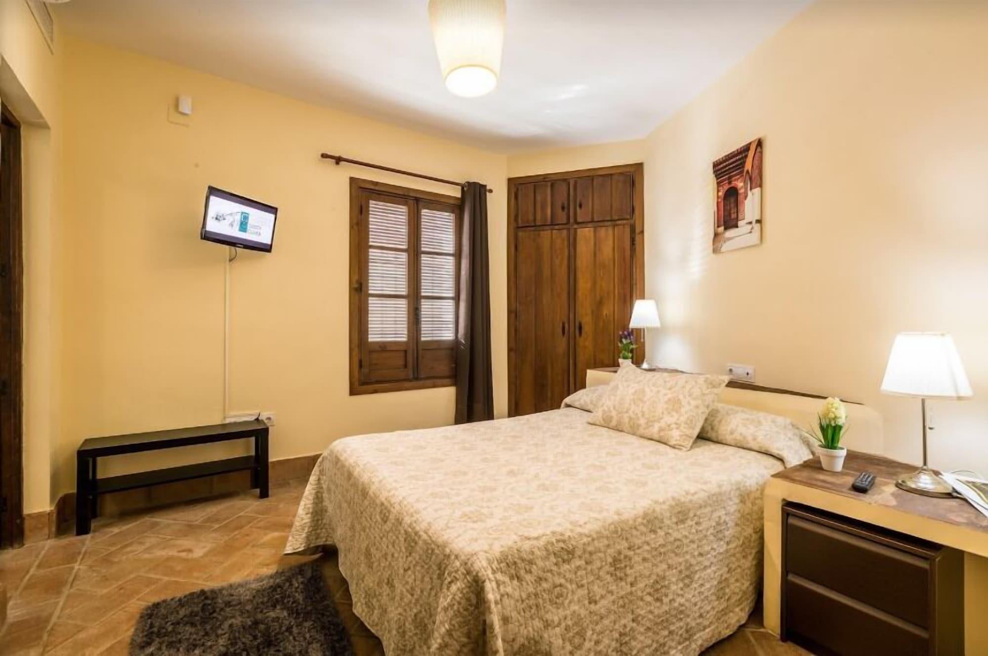 Hotel Hospederia Convento De Santa Clara Palma del Río Esterno foto