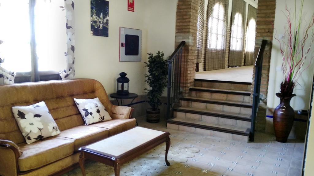 Hotel Hospederia Convento De Santa Clara Palma del Río Esterno foto