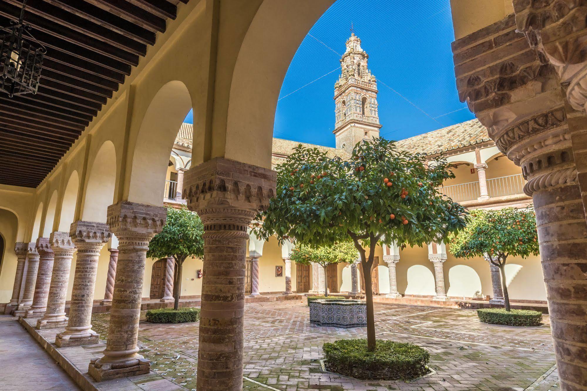 Hotel Hospederia Convento De Santa Clara Palma del Río Esterno foto