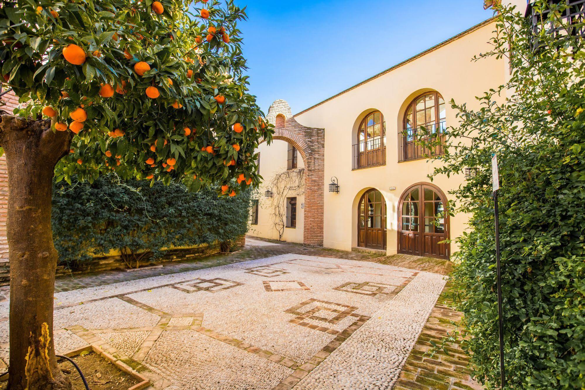 Hotel Hospederia Convento De Santa Clara Palma del Río Esterno foto