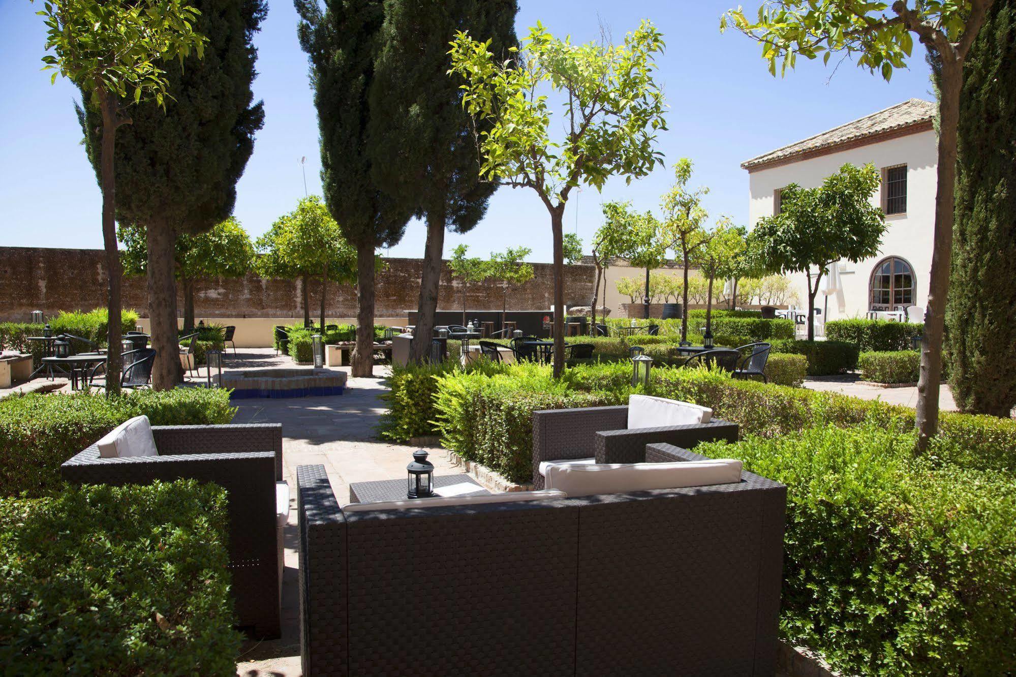 Hotel Hospederia Convento De Santa Clara Palma del Río Esterno foto